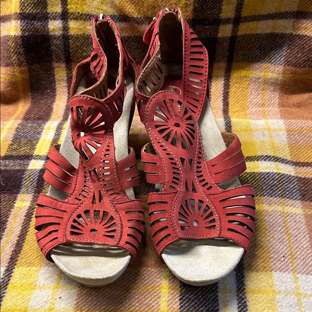 Earthies Red Cutout Sandals